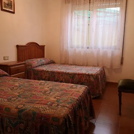 Casa De La Riva Trobajo Del Camino